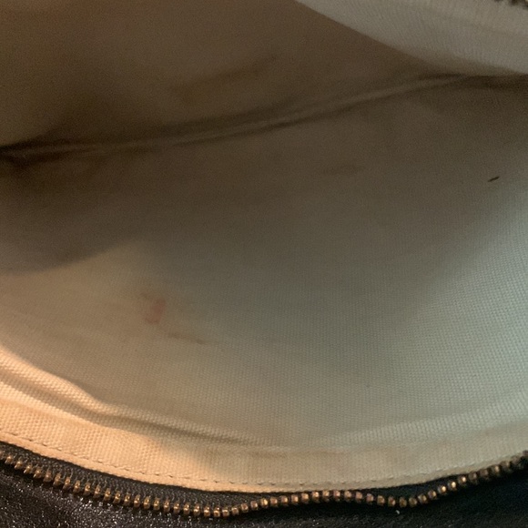 Tory Burch clutch with attachable shoulder strap - Picture 10 of 15